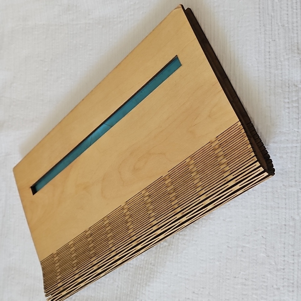 Sumsaara Clutch Essence Collection Perfect Condition